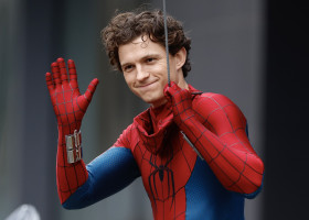 Tom Holland Films Scenes For Spider-Man In Glasgow, Scotland - 03 Aug 2025