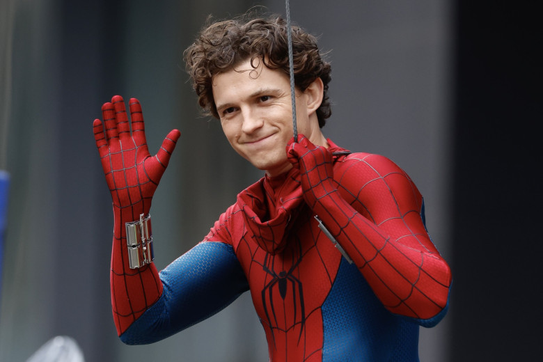 Tom Holland Films Scenes For Spider-Man In Glasgow, Scotland - 03 Aug 2025