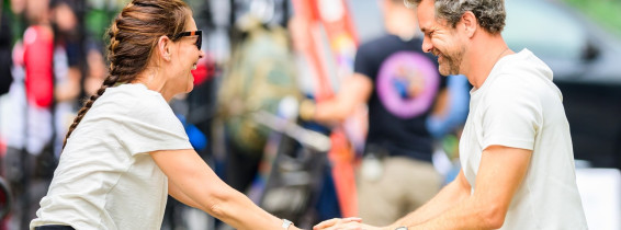 Katie Holmes and Joshua Jackson keep the chemistry alive while filming 'Happy Hours' in NYC