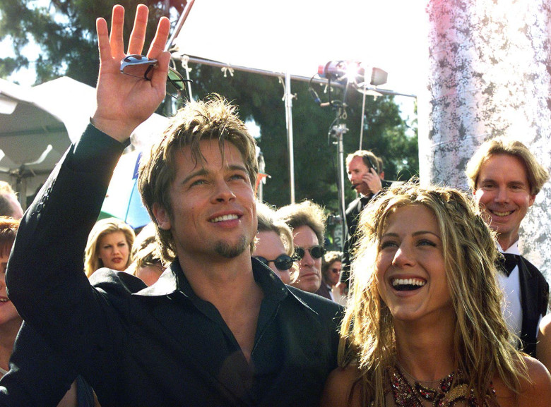 Jennifer Aniston și Brad Pitt (2)