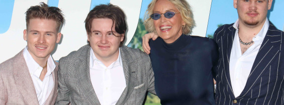 Sharon Stone alături de fiii săi/ Profimedia