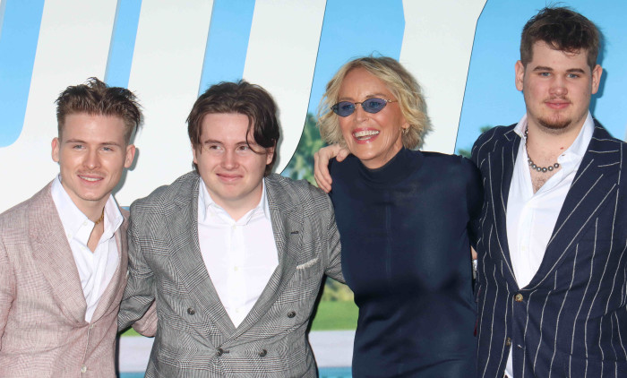 Sharon Stone alături de fiii săi/ Profimedia