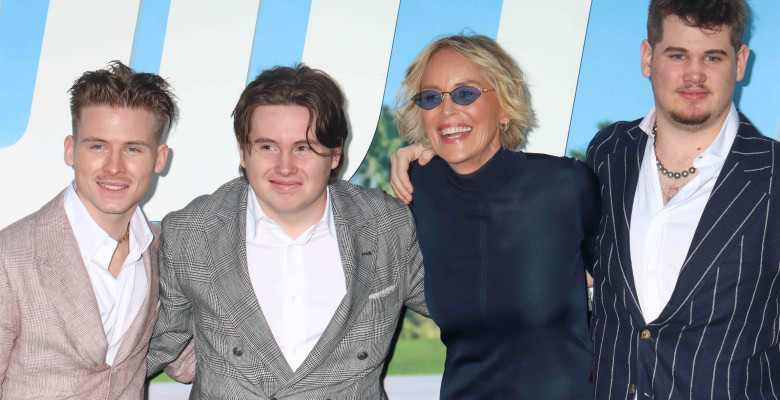 Sharon Stone alături de fiii săi/ Profimedia