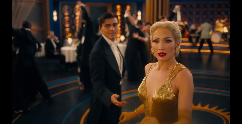 Jennifer Lopez goes blonde in 'Kiss of the Spider Woman'