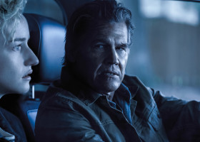 Julia Garner and Josh Brolin