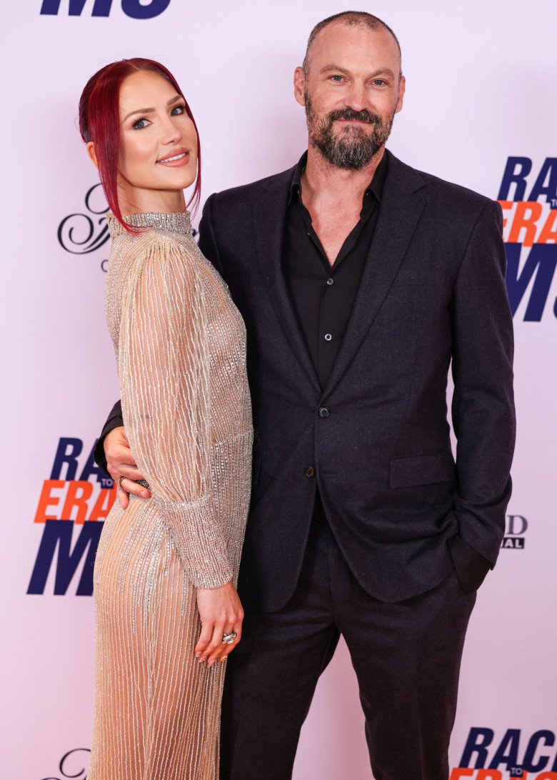 CENTURY CITY, LOS ANGELES, CALIFORNIA, USA - MAY 16: Sharna Burgess and fiancé Brian Austin Green arrive at the 32nd Annual Race To Erase MS Gala 2025 held at the Fairmont Century Plaza on May 16, 2025 in Century City, Los Angeles, California, United Stat