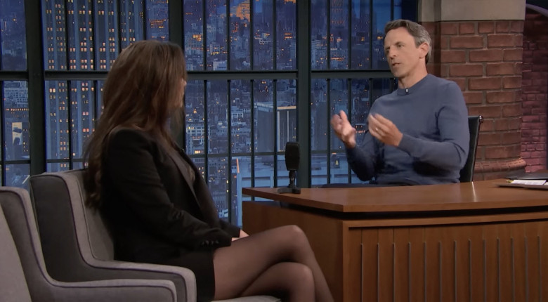 Catherine Zeta-Jones participe à l'émission "Late Night with Seth Meyers" (NBC)