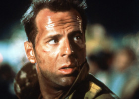 Die Hard 2 (1990), Bruce Willis