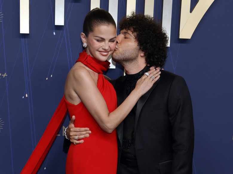 Selena Gomez și Benny Blanco la Premiile Emmy 2025/ Profimedia