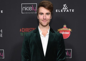 The Ninth House Vip Screening Of &quot;A Christmas To Treasure&quot;