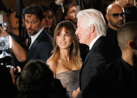 Italy: Giorgio Armani - Celebrities Arrivals - Milan Fashion Week - Womenswear Spring/Summer 2026 - News