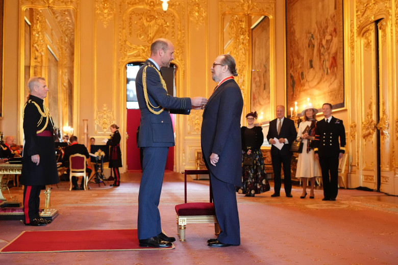 Sir Gary Oldman, Actor, is made a Knight Bachelor by the Prince of Wales at Windsor Castle. The honour recognises services to drama. Picture date: Tuesday September 30, 2025.