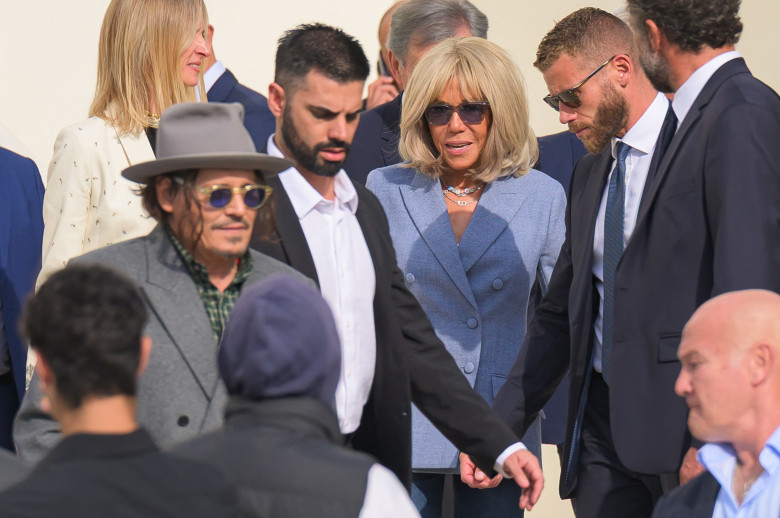PFW - Christian Dior Outside Arrivals