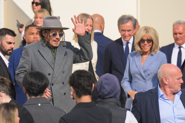 PFW - Christian Dior Outside Arrivals