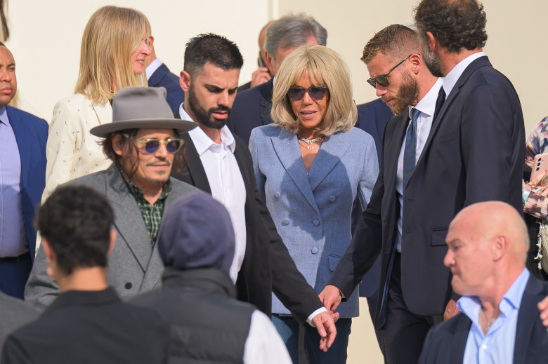 PFW - Christian Dior Outside Arrivals