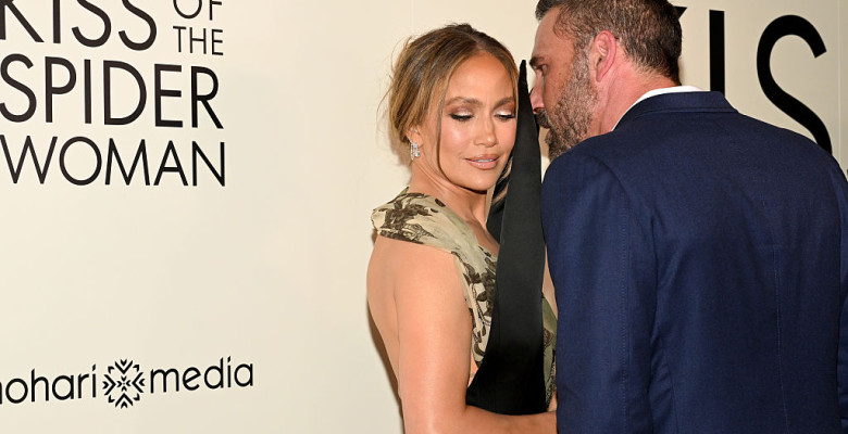 "Kiss Of The Spider Woman", Jennifer Lopez și ben affleck