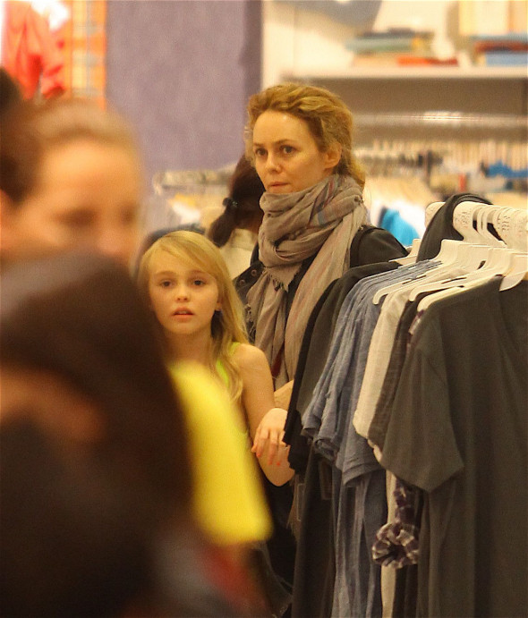 Vanessa Paradis și fiica ei și a lui Johnny Depp, Lily-Rose