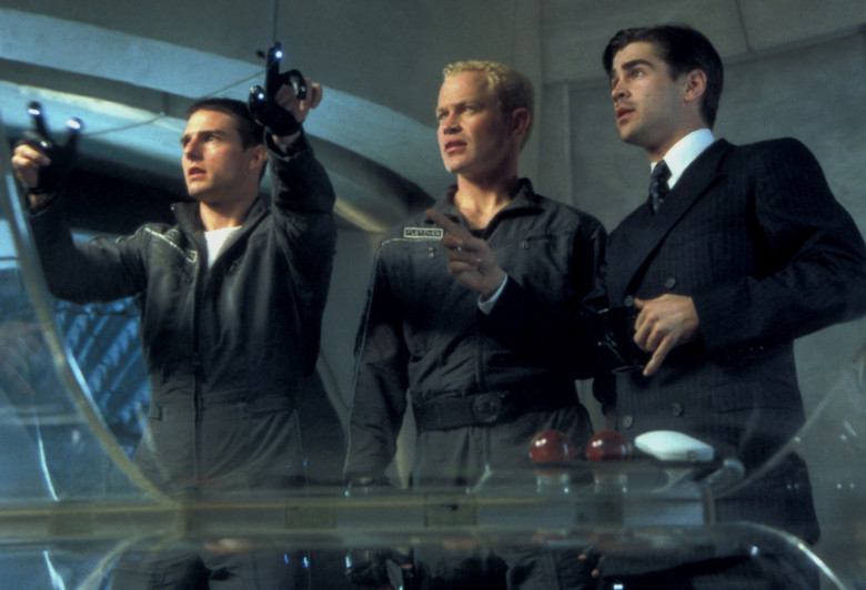 Colin Farrell și Tom Cruise în Minority Report/ Profimedia