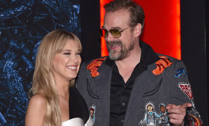 Millie Bobby Brown și David Harbour/ Profimedia
