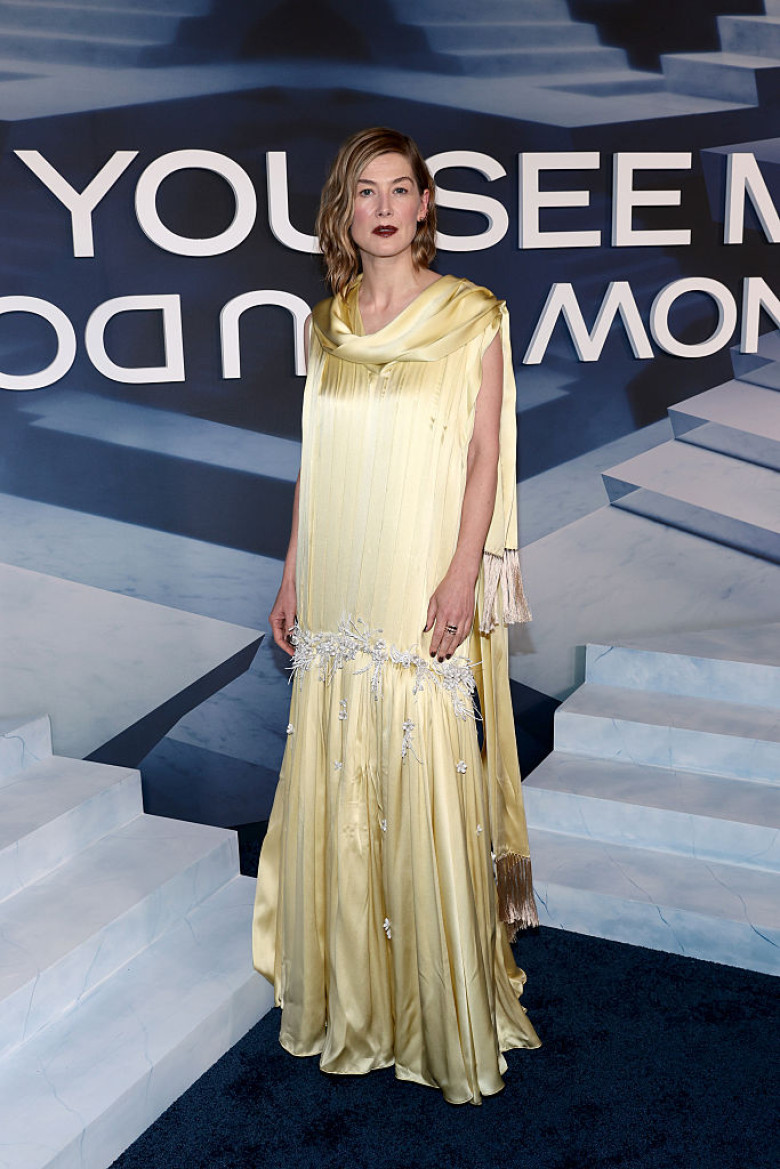 Rosamund Pike