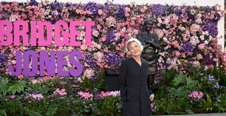 "Bridget Jones" Scenes In The Square Statue Unveiling - Special Access
