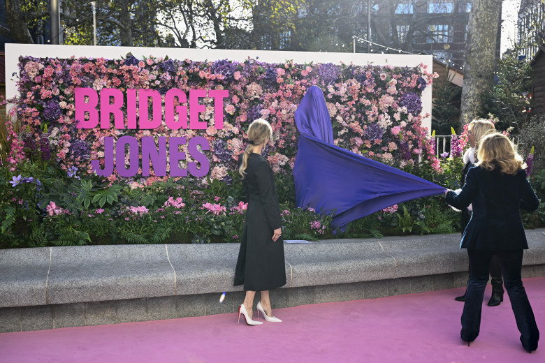 "Bridget Jones" Scenes In The Square Statue Unveiling - Special Access