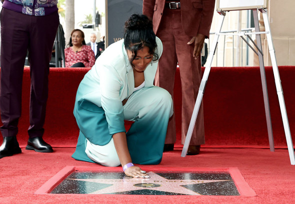 Chadwick Boseman stea pe Hollywood Walk Of Fame