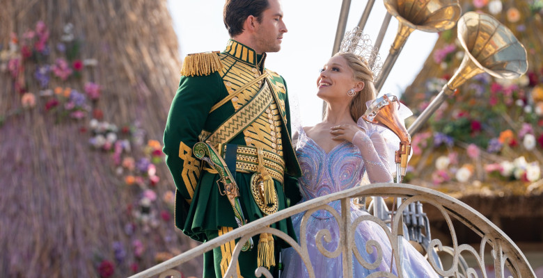 Ariana Grande și Jonathan Bailey/ Profimedia