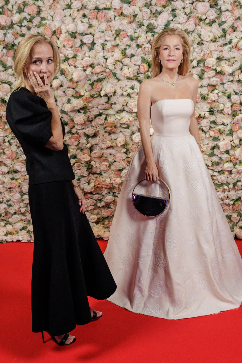 Reacția virală a lui Gillian Anderson când și-a văzut dublura de ceară/ Profimedia