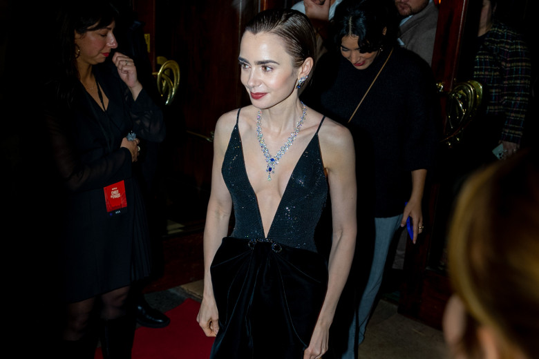 Lily Collins la premiera sezonului 5 din „Emily in Paris”/Profimedia