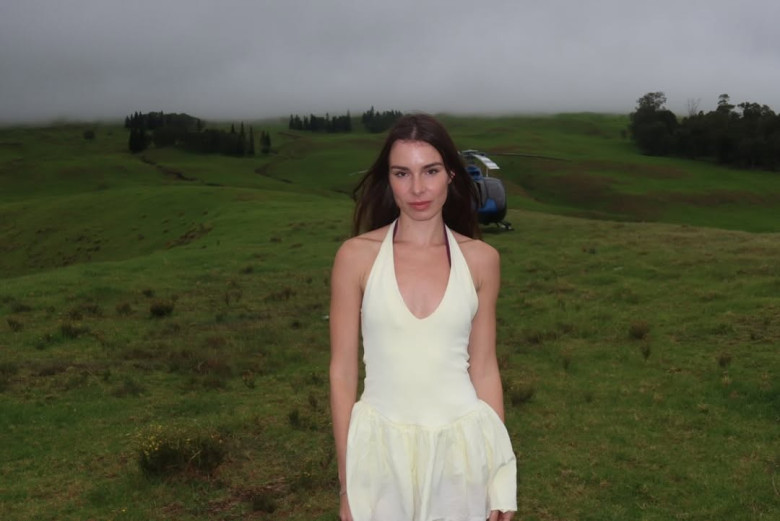 anya, iubita lui roan stone (1)