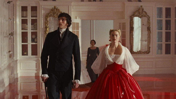 Un film cu Margot Robbie, clasificat R, a debutat cu încasări de aproape 35 de milioane de dolari la box office-ul nord american