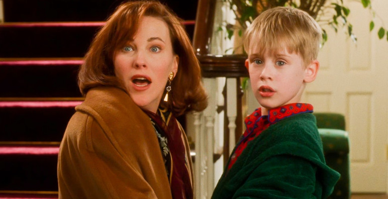 Macaulay Culkin și Catherine O'Hara în Home Alone