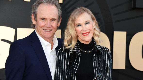 Cine e văduvul lui Catherine O'Hara și cum s-a legat relația care dura de peste 35 de ani: "Ne tachinăm în loc să țipăm unul la altul"