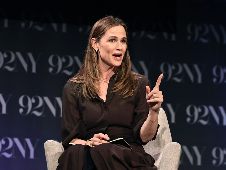 Mac Barnett And Jennifer Garner Consider The Picture Book