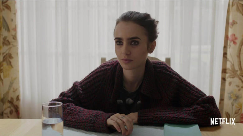 Lily Collins în filmul „To The Bone”/ Profimedia