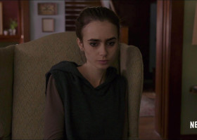 Lily Collins în filmul „To The Bone”/ Profimedia