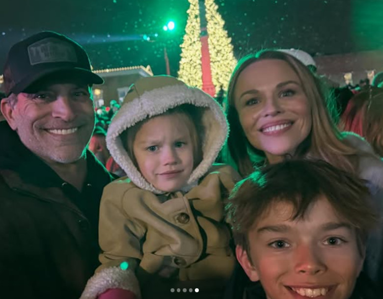 Johnathon Schaech familie