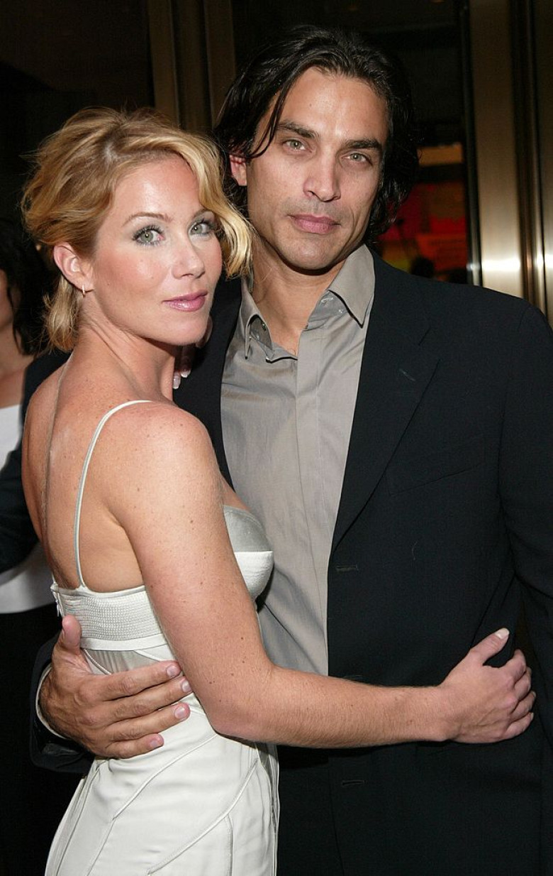 Christina Applegate și Johnathon Schaech