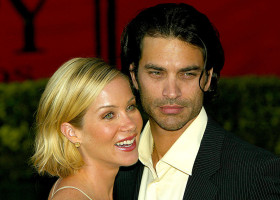 Christina Applegate și Johnathon Schaech