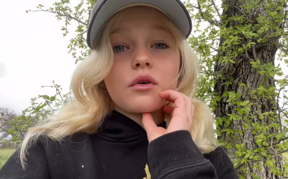 emilia van der beek, fiica lui james van der beek (3)