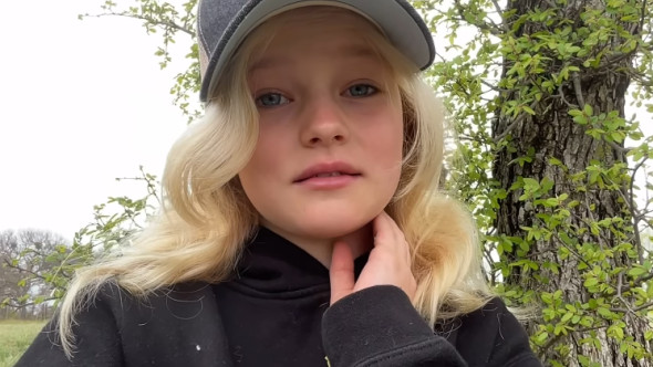 Fiica lui James Van Der Beek, mesaj înțelept și sfâșietor în ziua în care el ar fi împlinit 49 de ani: "Îi vorbesc în fiecare zi"