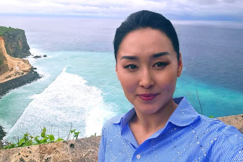 Erdenetuya Seagal (5)