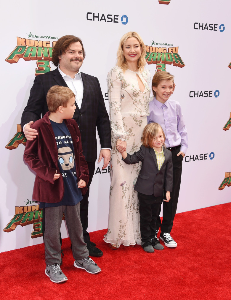 Jack Black și fiul său, Samuel Jason Black, alături de Kate Hudson și fiul ei Bingham Hawn Bellamy/ Profimedia