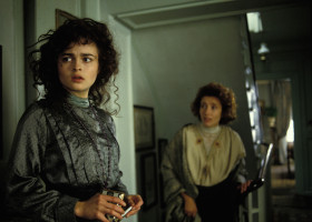 Emma Thompson şi Helena Bonham Carter în filmul Howards End/ Profimedia