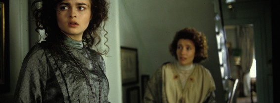 Emma Thompson şi Helena Bonham Carter în filmul Howards End/ Profimedia