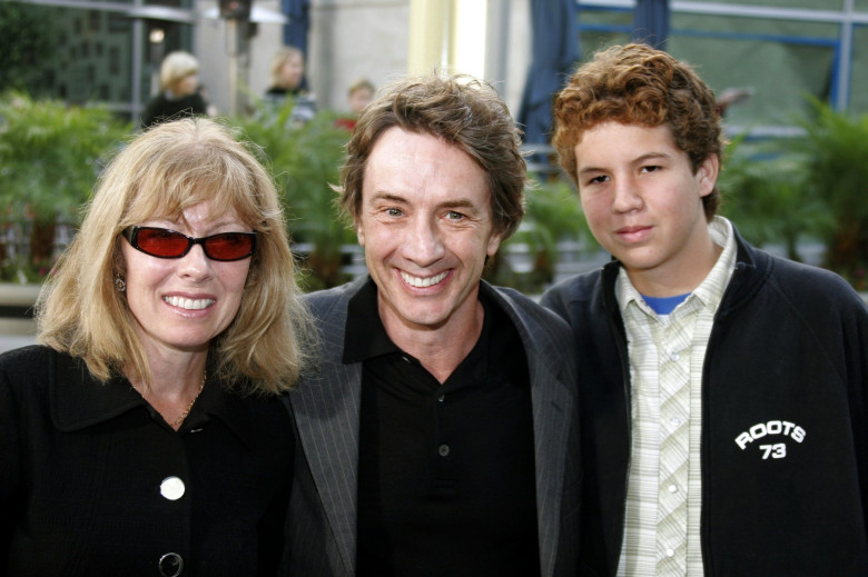 Martin Short, soția și fiul lor, henry