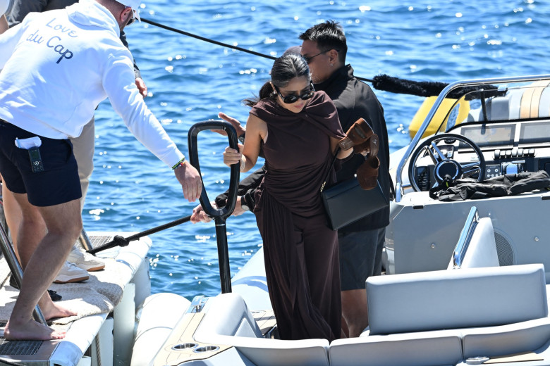Cannes - Salma Hayek Leaves Eden Roc