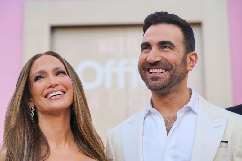 Netflix's "Office Romance" World Premiere