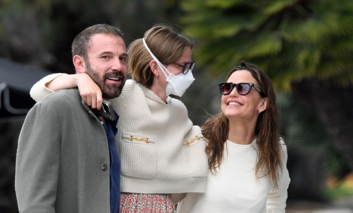 EXCLUSIVE: Ben Affleck and Jennifer Garner Reunite With Daughter Violet in Los Angeles